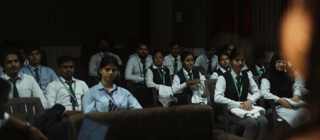 How Industry Exposure During College Improves Employability in Today’s Job Market 8 Industry Exposure